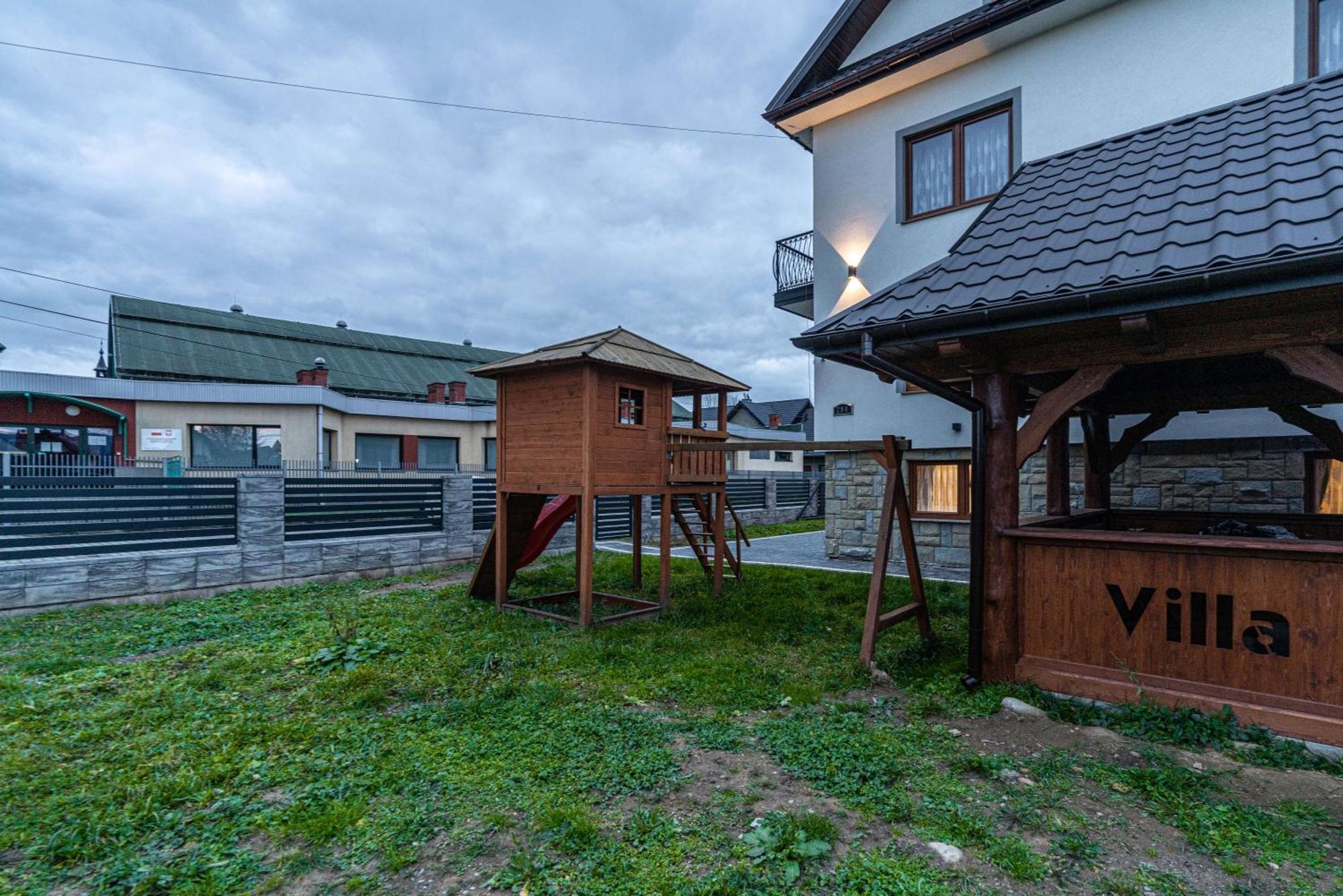 Villa Balos Gronkow Exterior photo