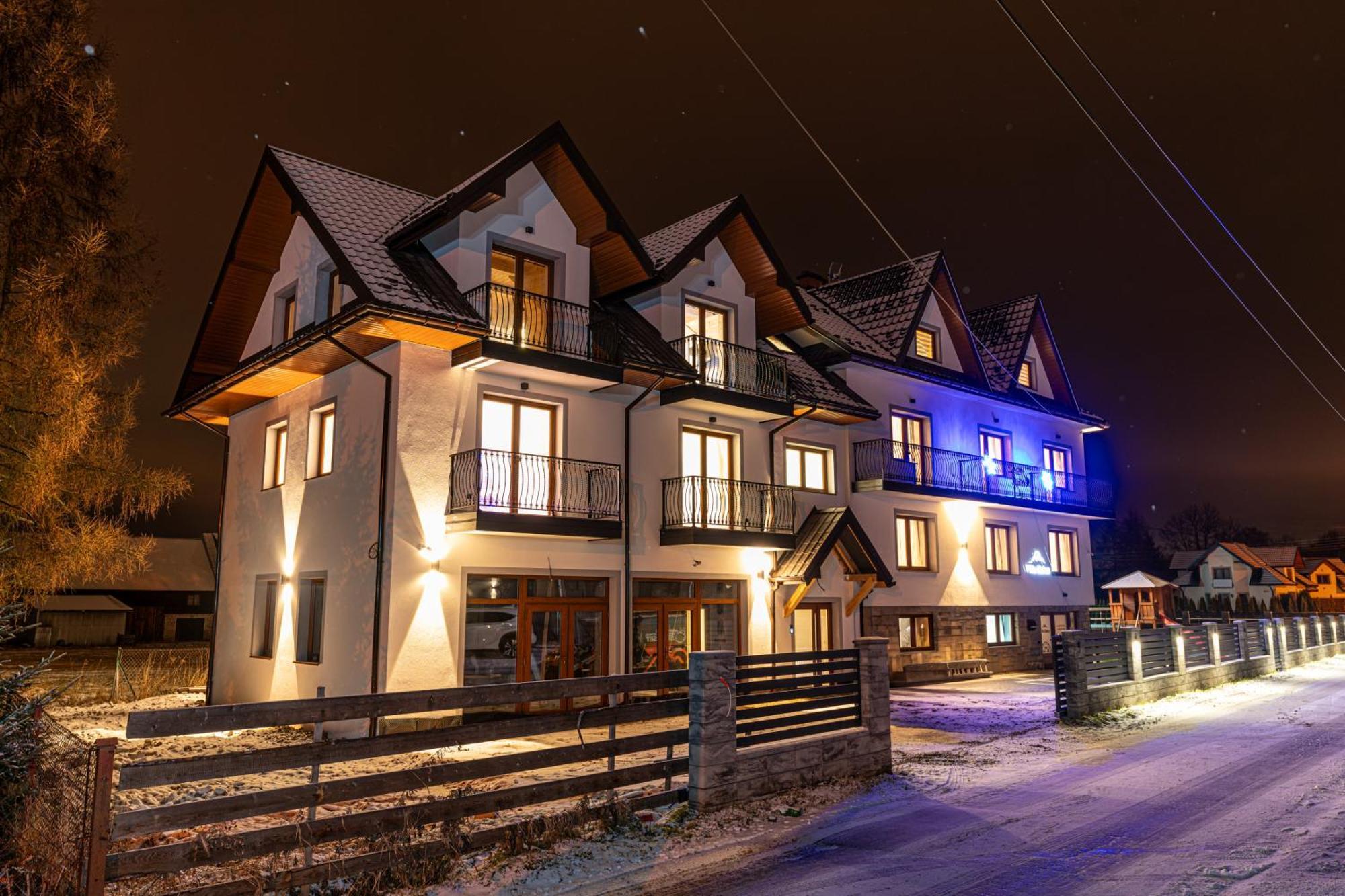 Villa Balos Gronkow Exterior photo